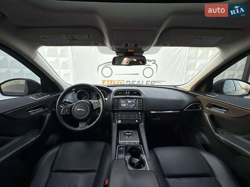 Внедорожник / Кроссовер Jaguar F-Pace 2016 в Киеве