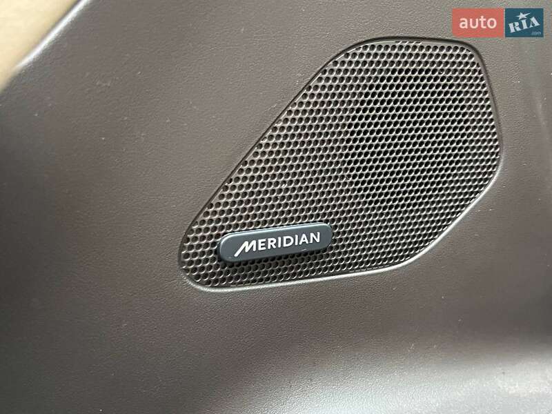 Позашляховик / Кросовер Jaguar F-Pace 2016 в Києві фото 18 Позашляховик / Кросовер Jaguar F-Pace 2016 в Києві