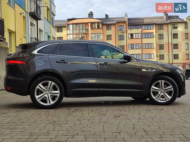 Внедорожник / Кроссовер Jaguar F-Pace 2017 в Ивано-Франковске