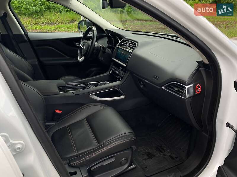 Позашляховик / Кросовер Jaguar F-Pace 2018 в Києві