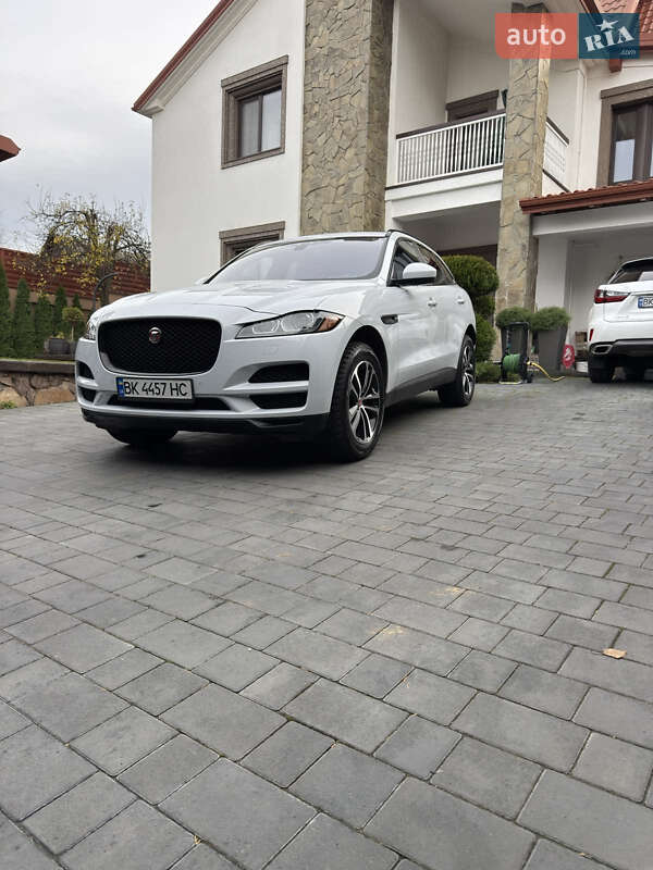 Позашляховик / Кросовер Jaguar F-Pace 2018 в Рівному