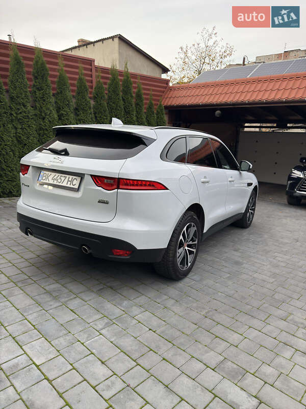 Позашляховик / Кросовер Jaguar F-Pace 2018 в Рівному