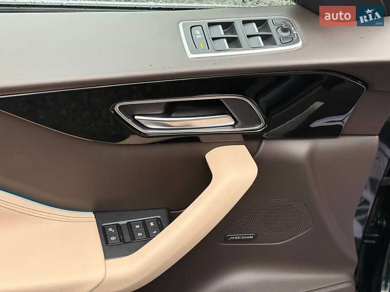 Внедорожник / Кроссовер Jaguar F-Pace 2018 в Луцке фото 19 Внедорожник / Кроссовер Jaguar F-Pace 2018 в Луцке