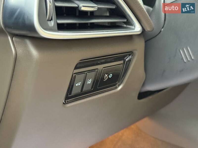 Внедорожник / Кроссовер Jaguar F-Pace 2018 в Луцке фото 26 Внедорожник / Кроссовер Jaguar F-Pace 2018 в Луцке