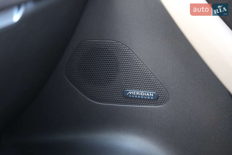 Внедорожник / Кроссовер Jaguar F-Pace 2016 в Киеве