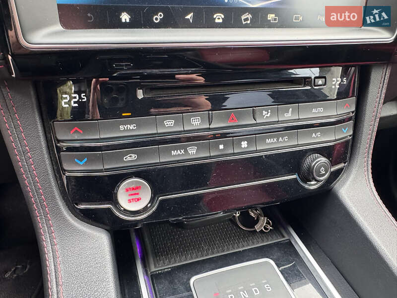 Внедорожник / Кроссовер Jaguar F-Pace 2017 в Одессе