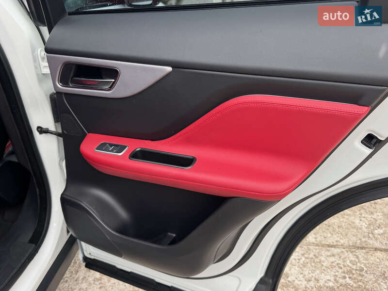 Внедорожник / Кроссовер Jaguar F-Pace 2017 в Одессе