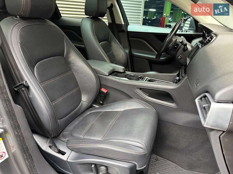 Внедорожник / Кроссовер Jaguar F-Pace 2017 в Киеве