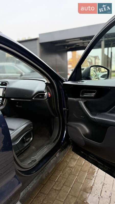 Позашляховик / Кросовер Jaguar F-Pace 2017 в Харкові