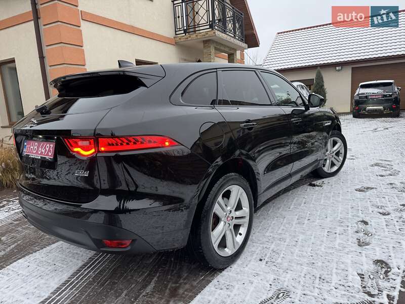 Позашляховик / Кросовер Jaguar F-Pace 2017 в Нововолинську