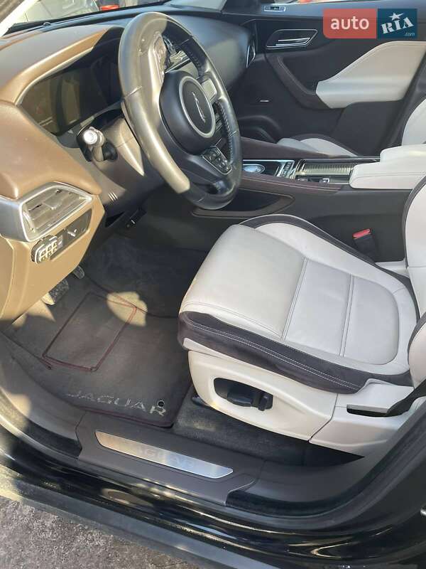 Внедорожник / Кроссовер Jaguar F-Pace 2016 в Днепре фото 4 Внедорожник / Кроссовер Jaguar F-Pace 2016 в Днепре
