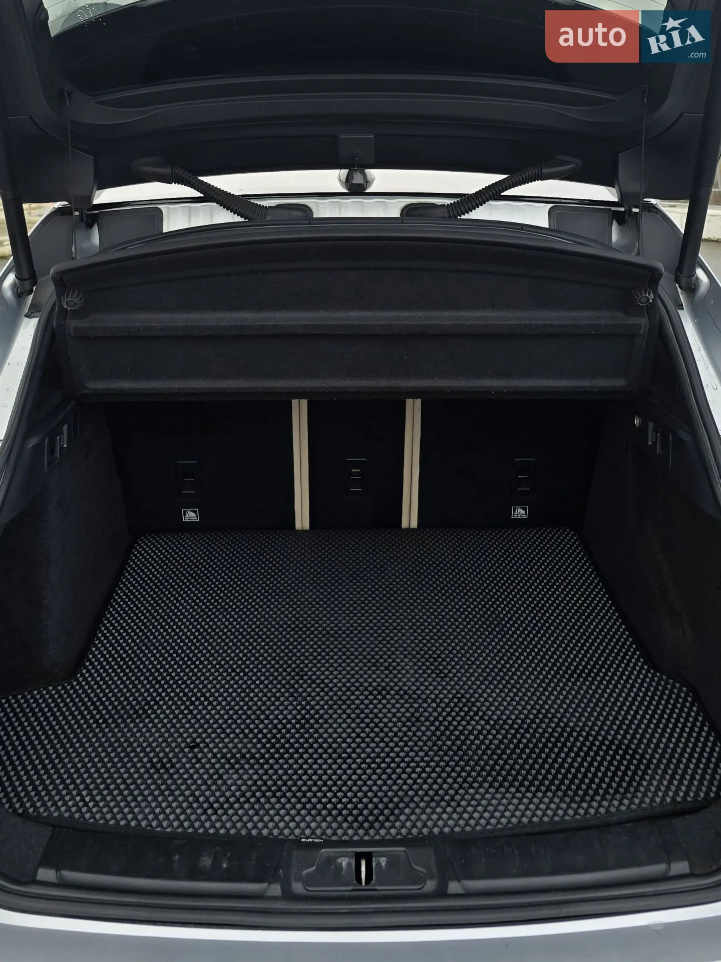 2017 Jaguar F-Pace - мініатюра 8