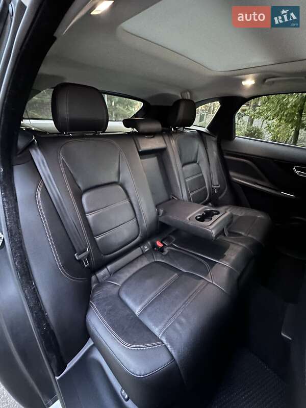 Позашляховик / Кросовер Jaguar F-Pace 2016 в Білогородці фото 45 Позашляховик / Кросовер Jaguar F-Pace 2016 в Білогородці