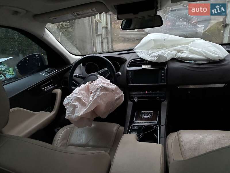 Внедорожник / Кроссовер Jaguar F-Pace 2016 в Львове фото 10 Внедорожник / Кроссовер Jaguar F-Pace 2016 в Львове