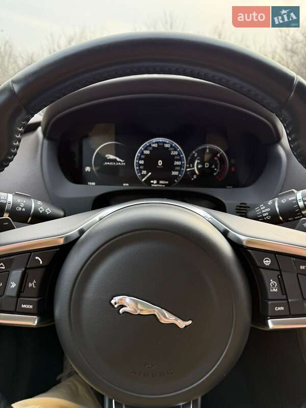 Позашляховик / Кросовер Jaguar F-Pace 2017 в Кривому Розі