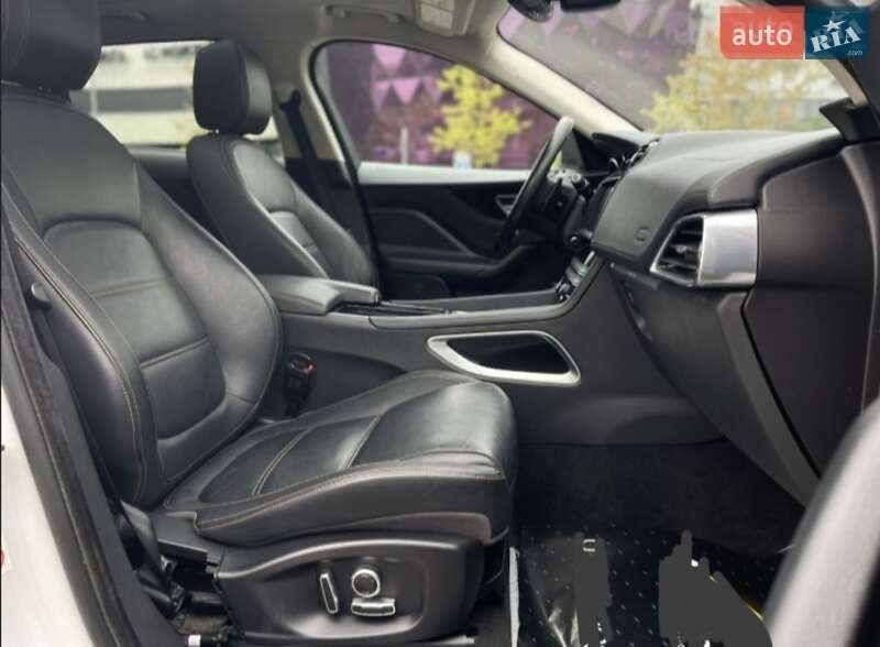 Внедорожник / Кроссовер Jaguar F-Pace 2019 в Киеве