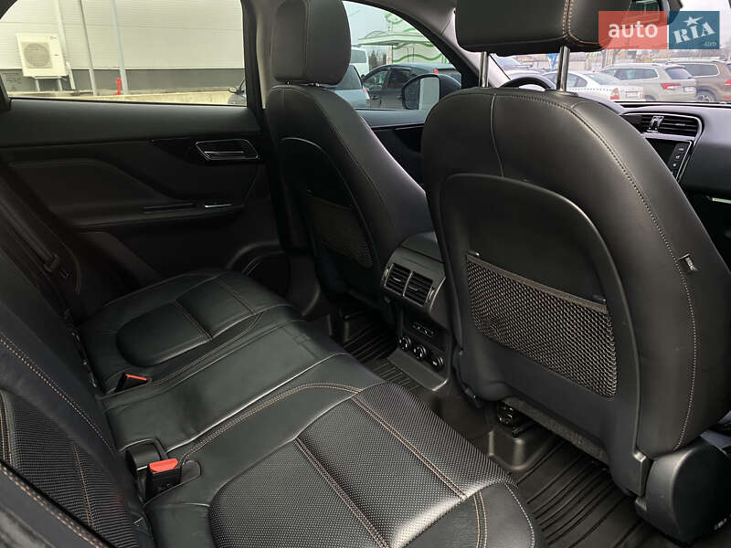 Внедорожник / Кроссовер Jaguar F-Pace 2017 в Нововолынске фото 38 Внедорожник / Кроссовер Jaguar F-Pace 2017 в Нововолынске