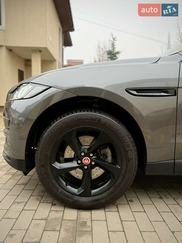 Внедорожник / Кроссовер Jaguar F-Pace 2016 в Киеве