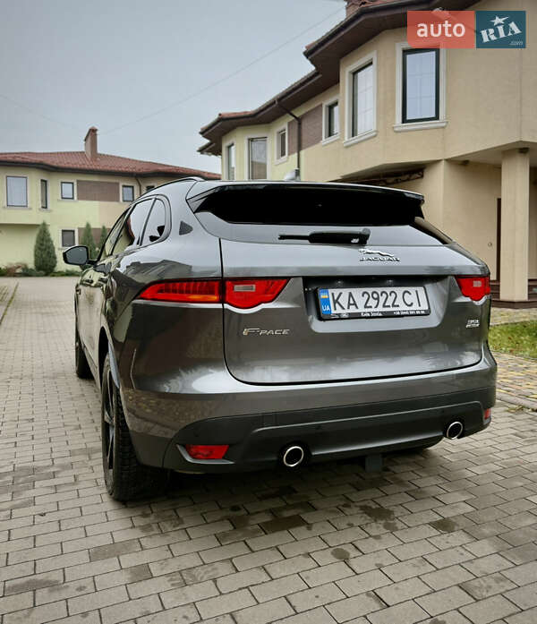Внедорожник / Кроссовер Jaguar F-Pace 2016 в Киеве