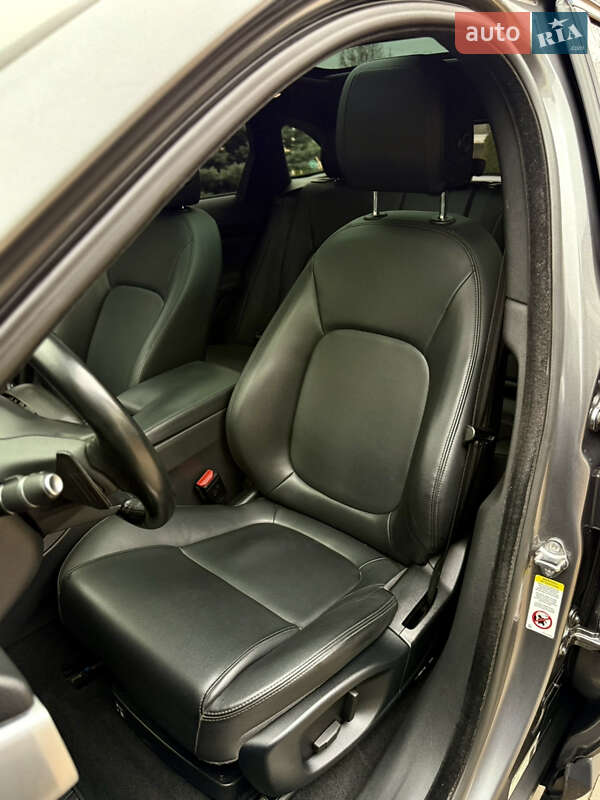 Внедорожник / Кроссовер Jaguar F-Pace 2016 в Киеве