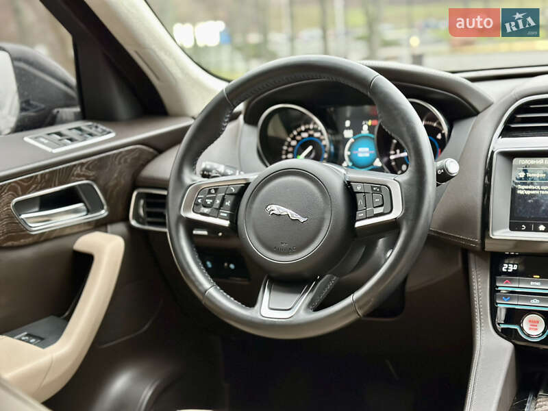 Внедорожник / Кроссовер Jaguar F-Pace 2020 в Киеве