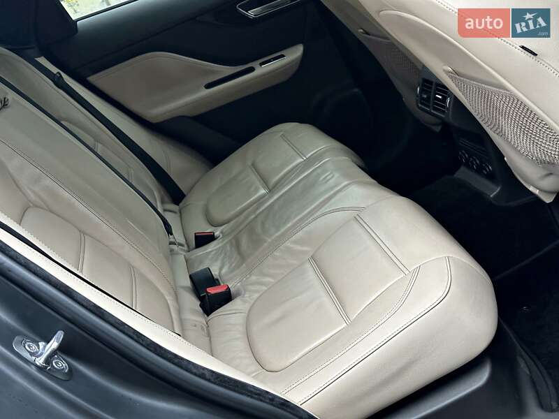 Внедорожник / Кроссовер Jaguar F-Pace 2017 в Одессе фото 40 Внедорожник / Кроссовер Jaguar F-Pace 2017 в Одессе