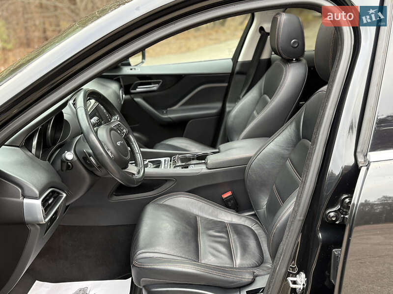 Внедорожник / Кроссовер Jaguar F-Pace 2016 в Киеве фото 32 Внедорожник / Кроссовер Jaguar F-Pace 2016 в Киеве