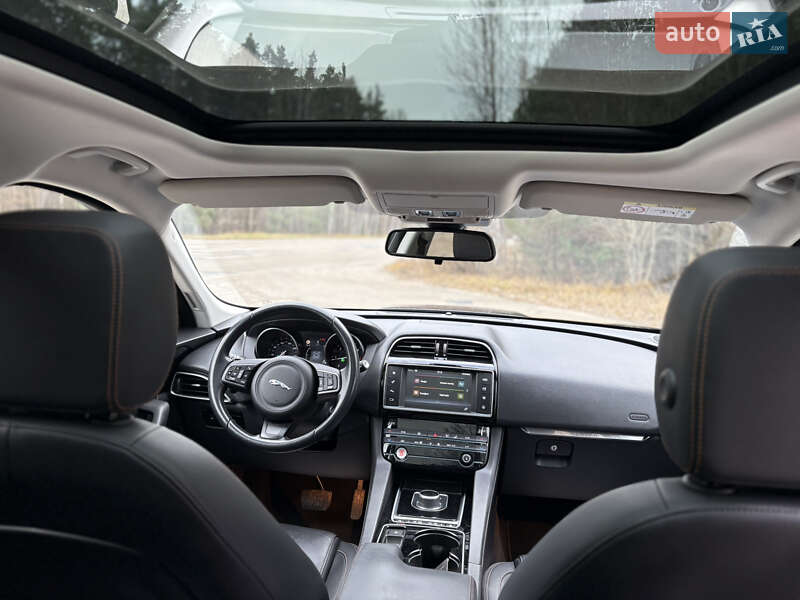 Внедорожник / Кроссовер Jaguar F-Pace 2016 в Киеве фото 47 Внедорожник / Кроссовер Jaguar F-Pace 2016 в Киеве