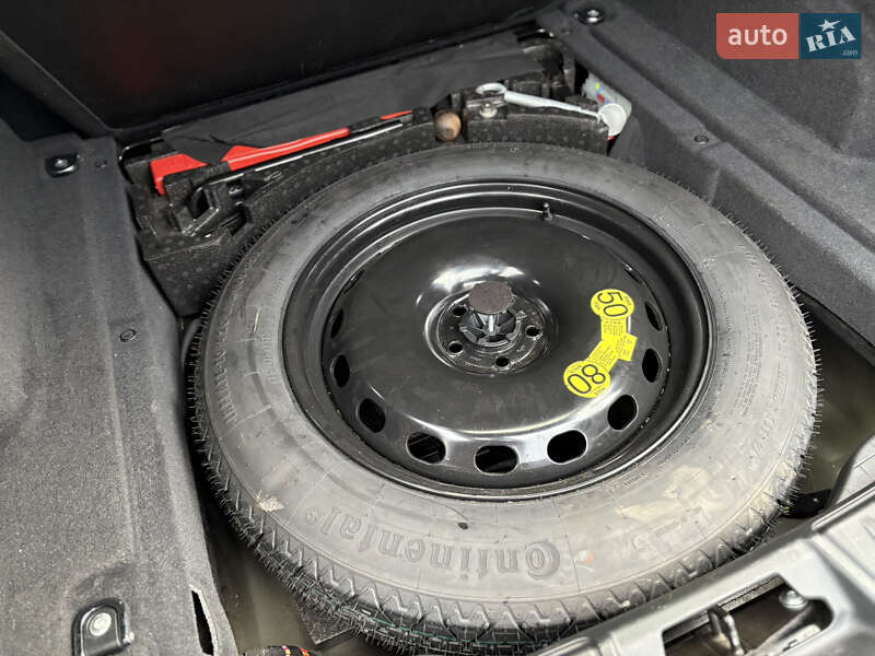 Внедорожник / Кроссовер Jaguar F-Pace 2016 в Киеве фото 52 Внедорожник / Кроссовер Jaguar F-Pace 2016 в Киеве