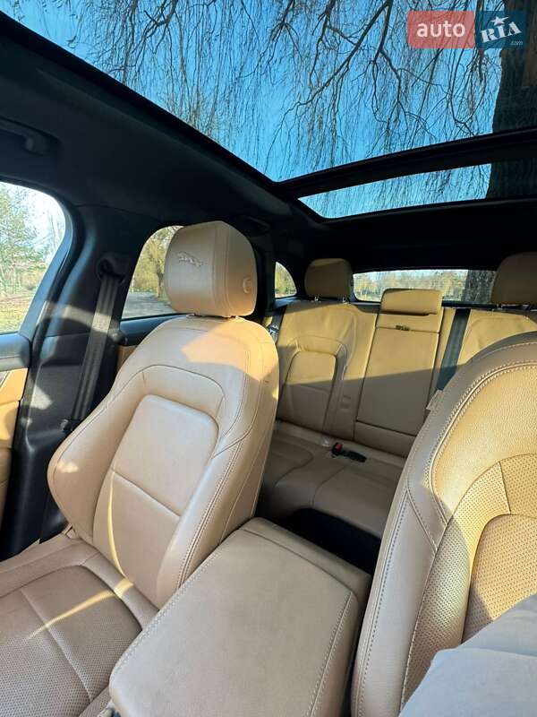 Внедорожник / Кроссовер Jaguar F-Pace 2021 в Ровно фото 19 Внедорожник / Кроссовер Jaguar F-Pace 2021 в Ровно