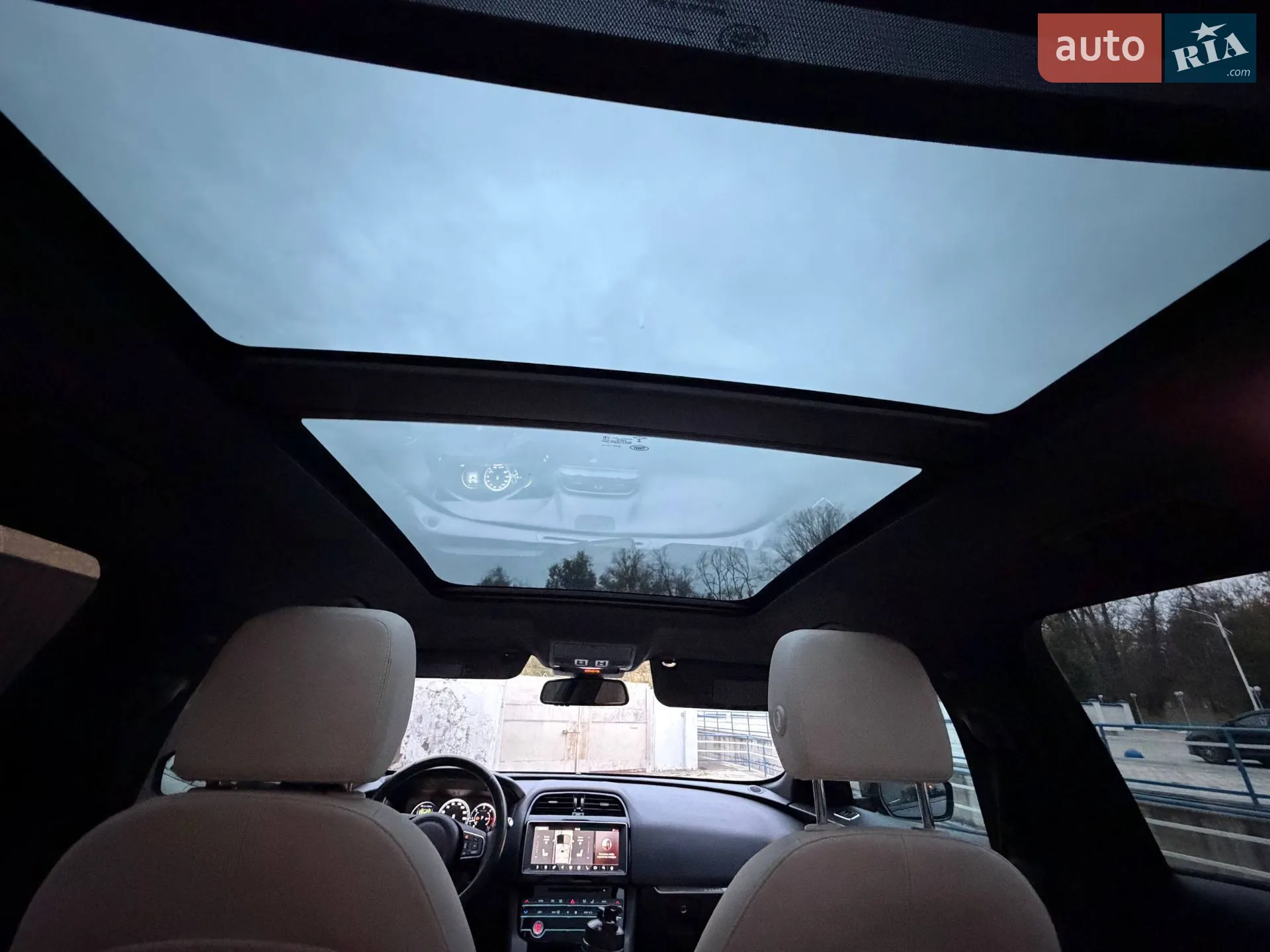 2016 Jaguar F-Pace - мініатюра 10