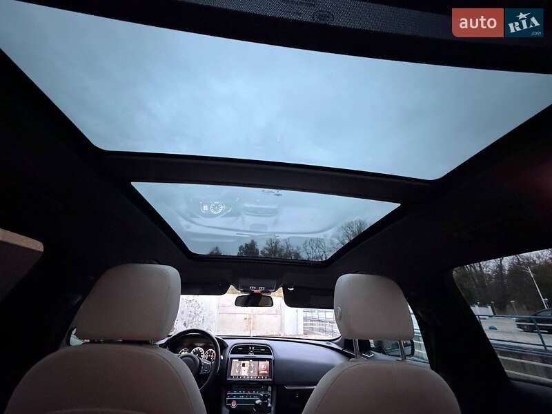 Внедорожник / Кроссовер Jaguar F-Pace 2016 в Измаиле фото 10 Внедорожник / Кроссовер Jaguar F-Pace 2016 в Измаиле