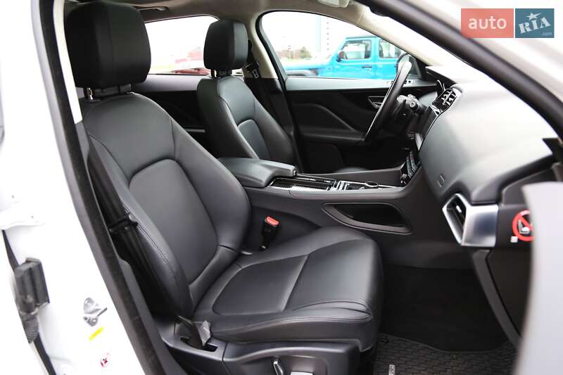 Внедорожник / Кроссовер Jaguar F-Pace 2018 в Киеве