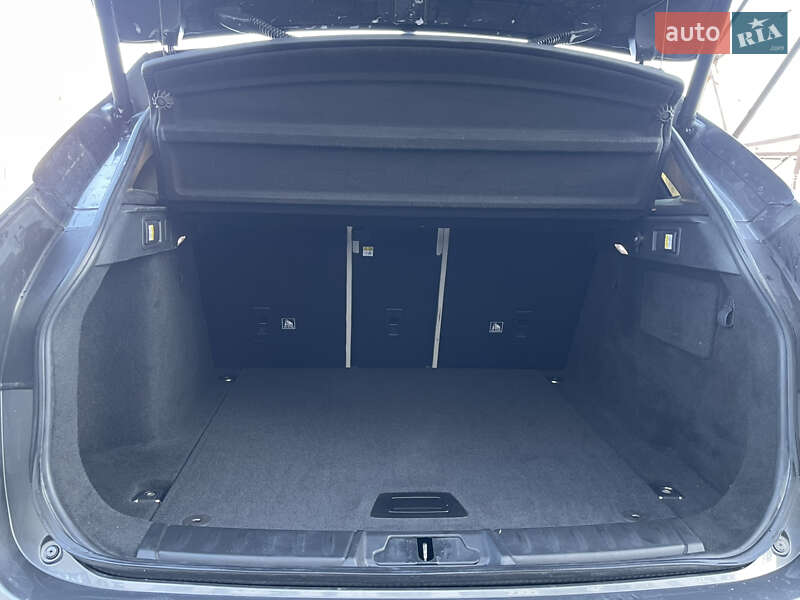 Внедорожник / Кроссовер Jaguar F-Pace 2017 в Львове фото 17 Внедорожник / Кроссовер Jaguar F-Pace 2017 в Львове