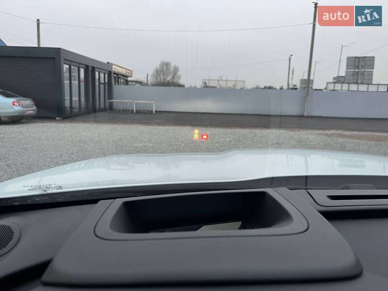 Внедорожник / Кроссовер Jaguar F-Pace 2018 в Киеве фото 27 Внедорожник / Кроссовер Jaguar F-Pace 2018 в Киеве