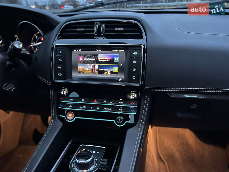 Внедорожник / Кроссовер Jaguar F-Pace 2017 в Ковеле