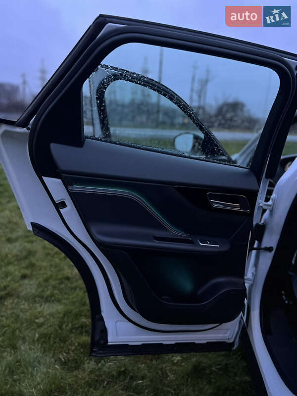 Внедорожник / Кроссовер Jaguar F-Pace 2017 в Ковеле