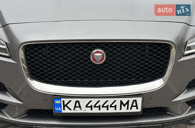 Внедорожник / Кроссовер Jaguar F-Pace 2017 в Киеве