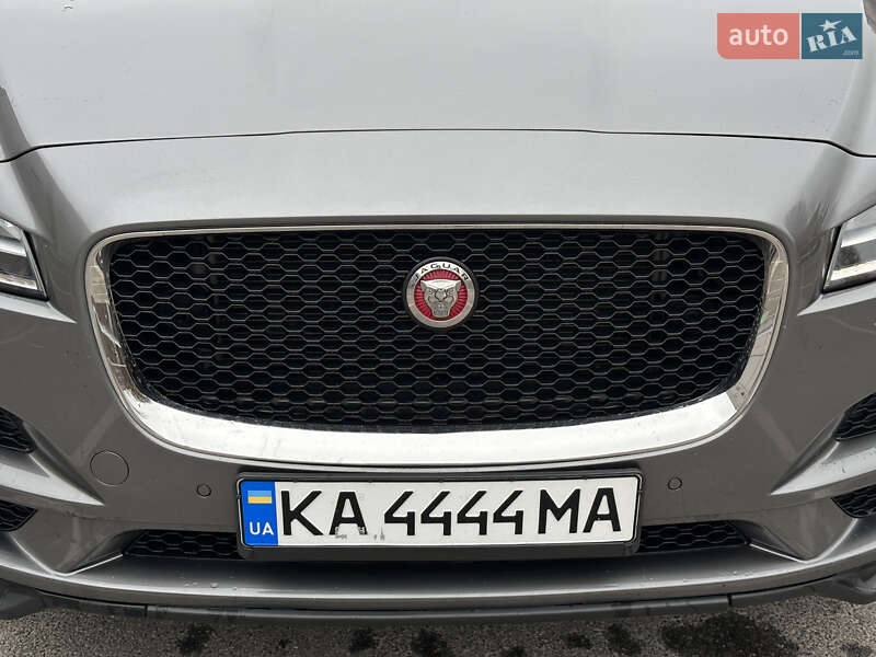 Внедорожник / Кроссовер Jaguar F-Pace 2017 в Киеве фото 15 Внедорожник / Кроссовер Jaguar F-Pace 2017 в Киеве