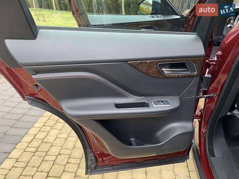 Внедорожник / Кроссовер Jaguar F-Pace 2016 в Львове фото 9 Внедорожник / Кроссовер Jaguar F-Pace 2016 в Львове