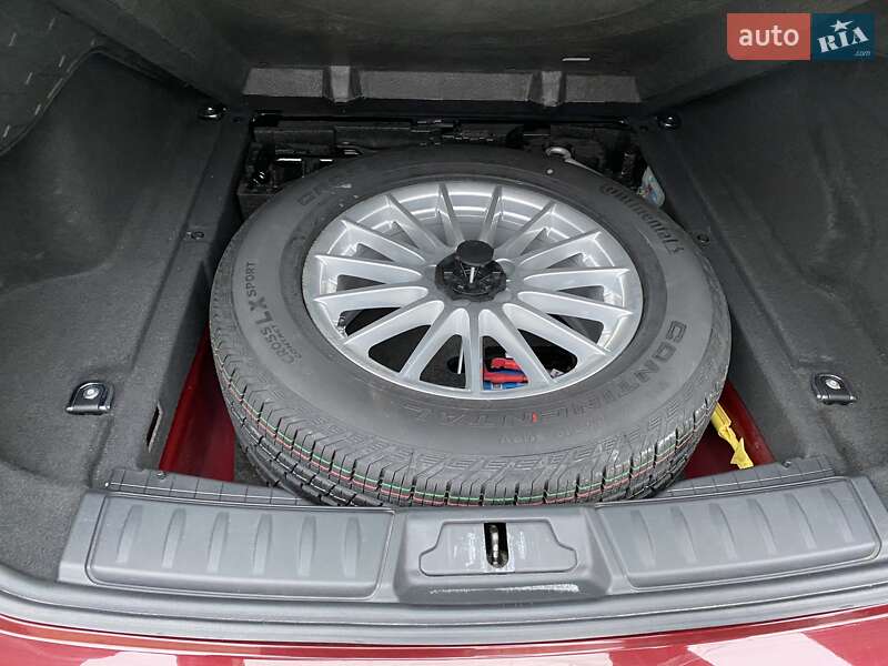 Внедорожник / Кроссовер Jaguar F-Pace 2016 в Львове фото 27 Внедорожник / Кроссовер Jaguar F-Pace 2016 в Львове