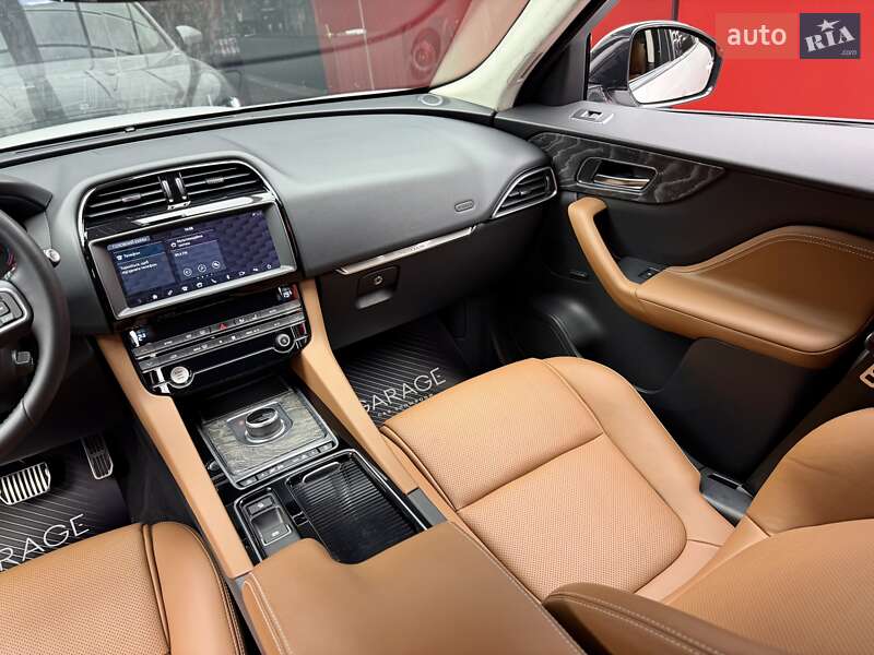Внедорожник / Кроссовер Jaguar F-Pace 2019 в Киеве