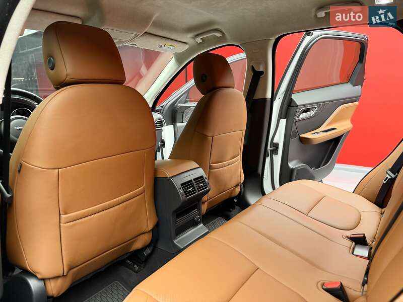 Внедорожник / Кроссовер Jaguar F-Pace 2019 в Киеве