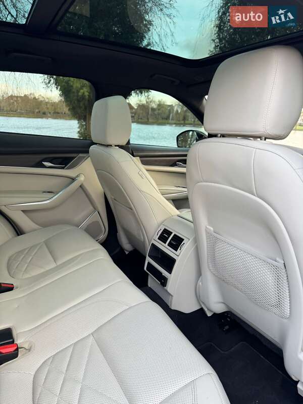 Внедорожник / Кроссовер Jaguar F-Pace 2021 в Ровно