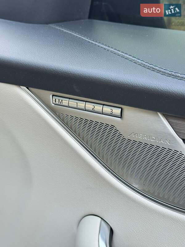 Внедорожник / Кроссовер Jaguar F-Pace 2021 в Ровно