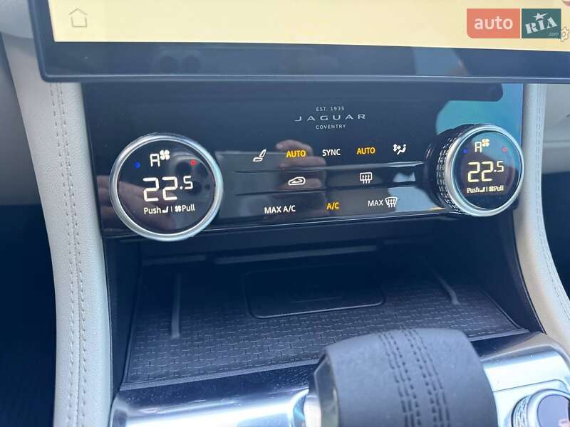 Внедорожник / Кроссовер Jaguar F-Pace 2021 в Ровно