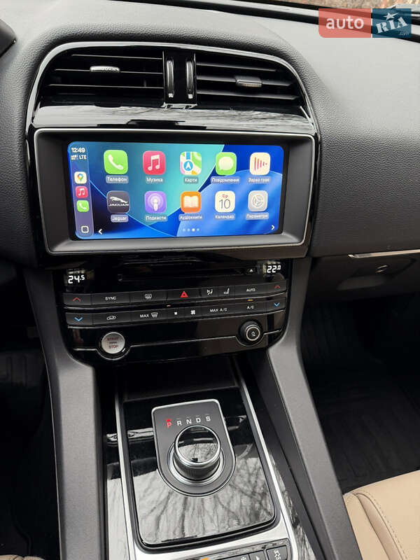 Внедорожник / Кроссовер Jaguar F-Pace 2017 в Харькове