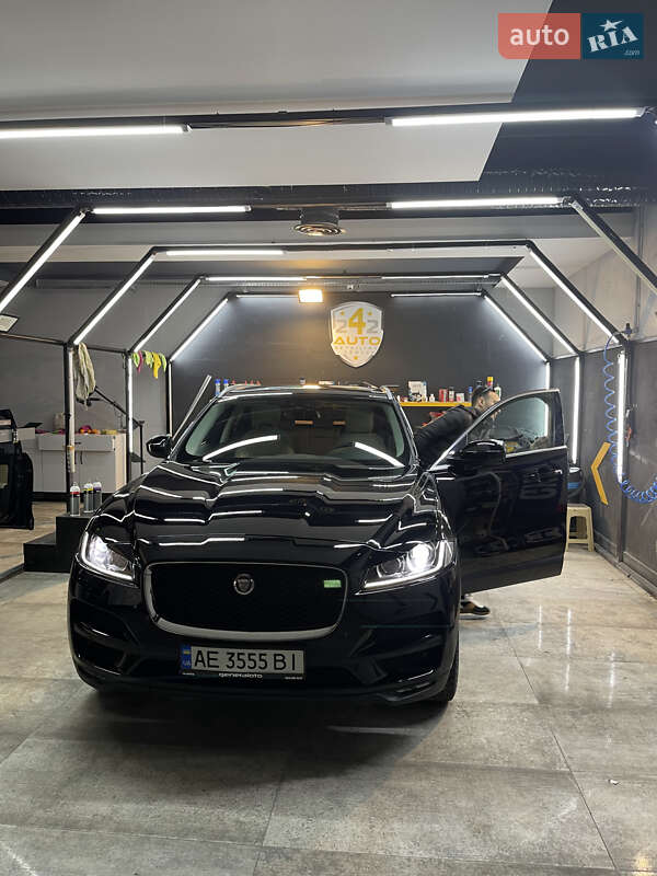 Внедорожник / Кроссовер Jaguar F-Pace 2017 в Кривом Роге
