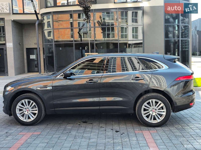 Внедорожник / Кроссовер Jaguar F-Pace 2017 в Киеве