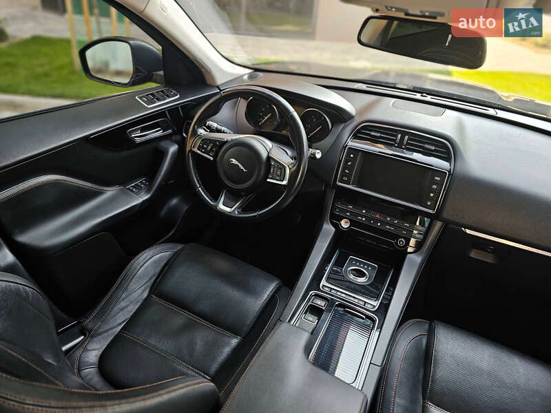 Внедорожник / Кроссовер Jaguar F-Pace 2017 в Киеве фото 18 Внедорожник / Кроссовер Jaguar F-Pace 2017 в Киеве